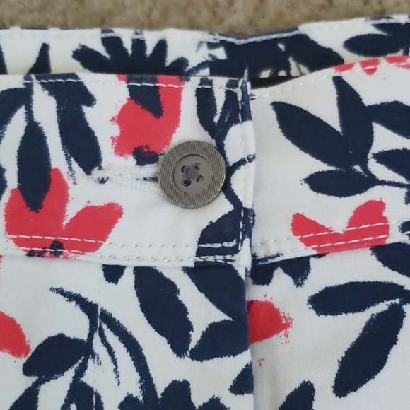 The Limited Tailored Shorts - Picture 3 of 8